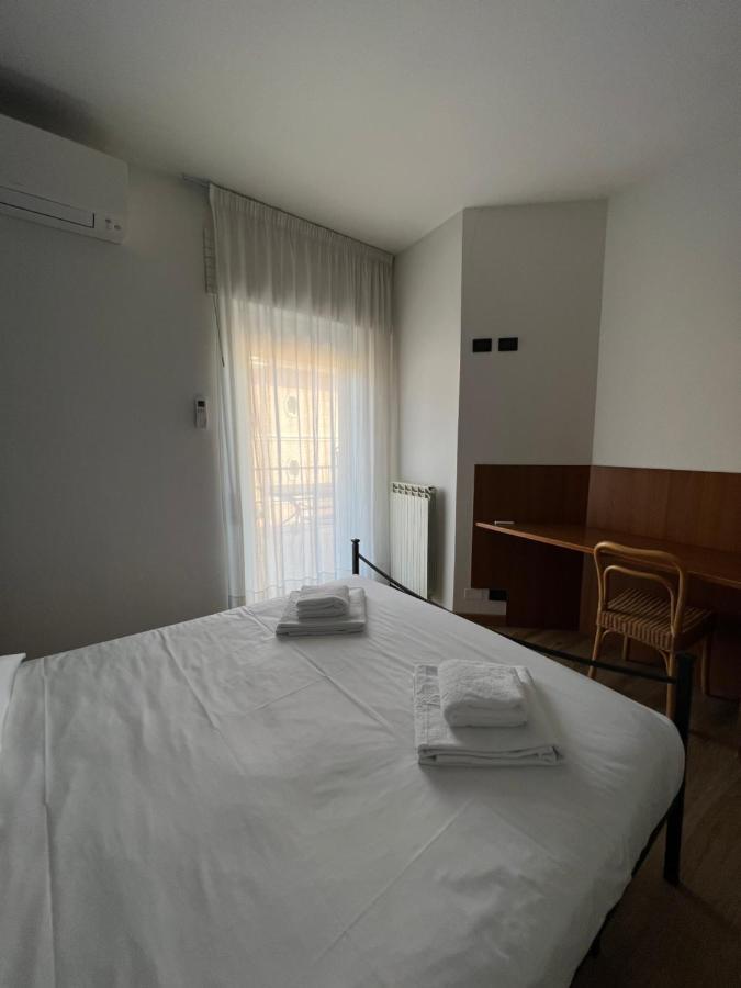 Glam Apartment Bardolino Luaran gambar